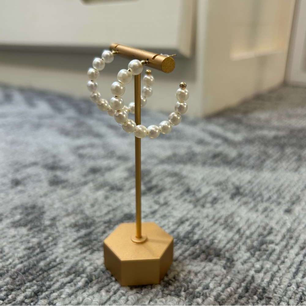 Elegant Pearl Gold Hoop Earrings✨ - Picture 5 of 5